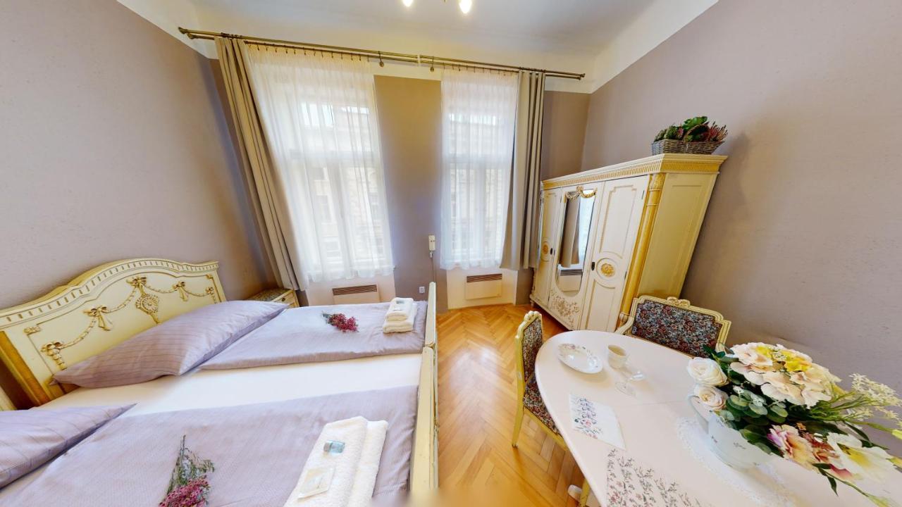 Apartments Kromeriz Bagian luar foto