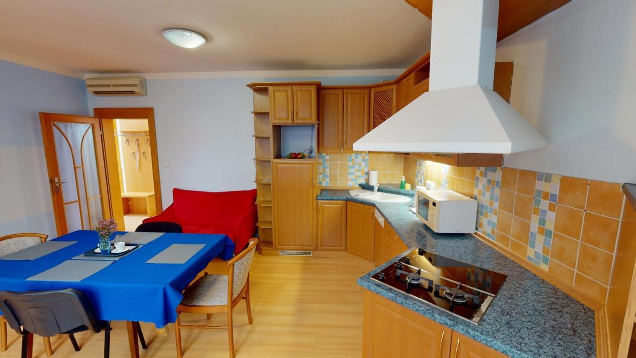 Apartments Kromeriz Bagian luar foto
